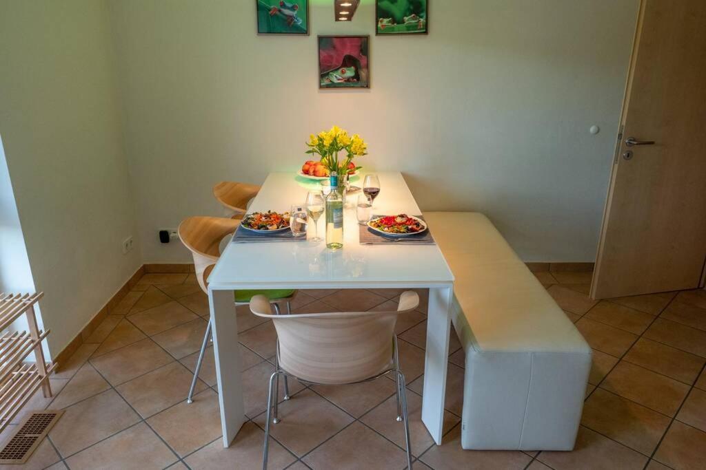Wohnung Mit Talblick, Ladestation E-Auto Siegen Exterior foto